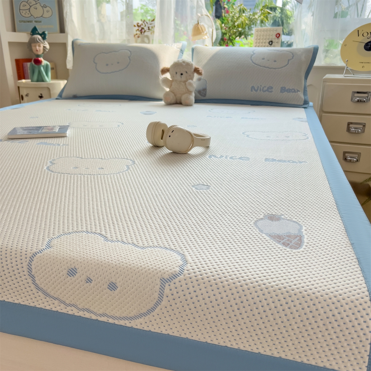 91家纺网 家纺一手货源 找家纺 雯豆家纺 2026新款PE中分子凉感凉席条席三件套加厚三明治款复合卡通提花凉席 PE提花凉席-北极熊