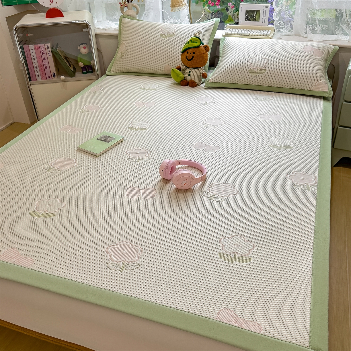 91家纺网 家纺一手货源 找家纺 雯豆家纺 2026新款PE中分子凉感凉席条席三件套加厚三明治款复合卡通提花凉席 PE提花凉席-郁金香