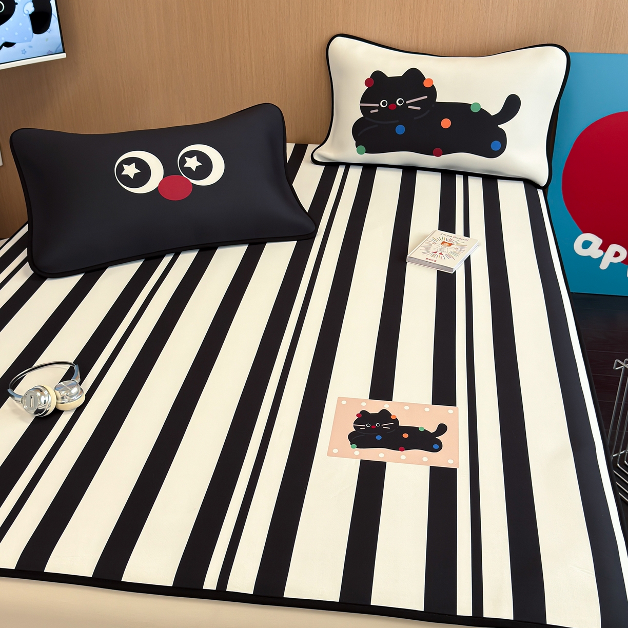 91家纺网 家纺一手货源 找家纺 懒猫家纺 2026新款大版卡通云感果冻床席床笠凉席 极简黑猫-床席款