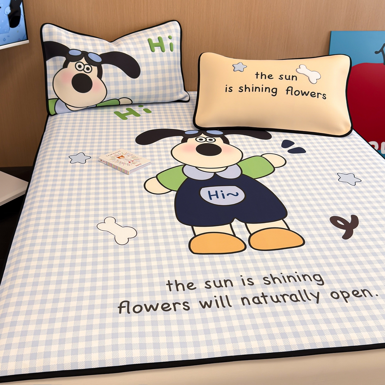 91家纺网 家纺一手货源 找家纺 懒猫家纺 2026新款大版卡通云感果冻床席床笠凉席 蓝格小狗-床席款