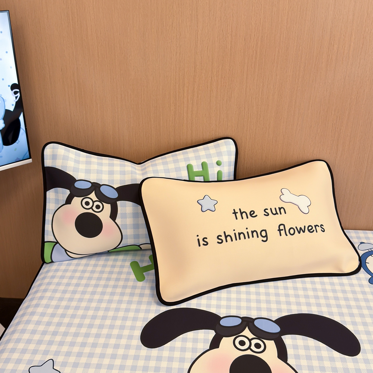 91家纺网 家纺一手货源 找家纺 懒猫家纺 2026新款大版卡通云感果冻床席床笠凉席 蓝格小狗-床席款