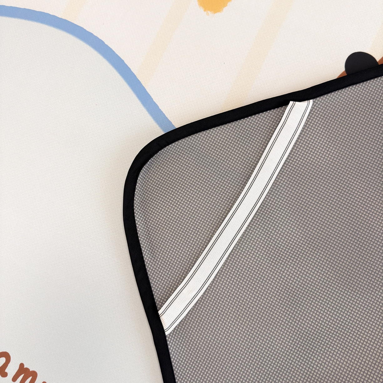 91家纺网 家纺一手货源 找家纺 懒猫家纺 2026新款大版卡通云感果冻床席床笠凉席 糖豆狗狗-床席款