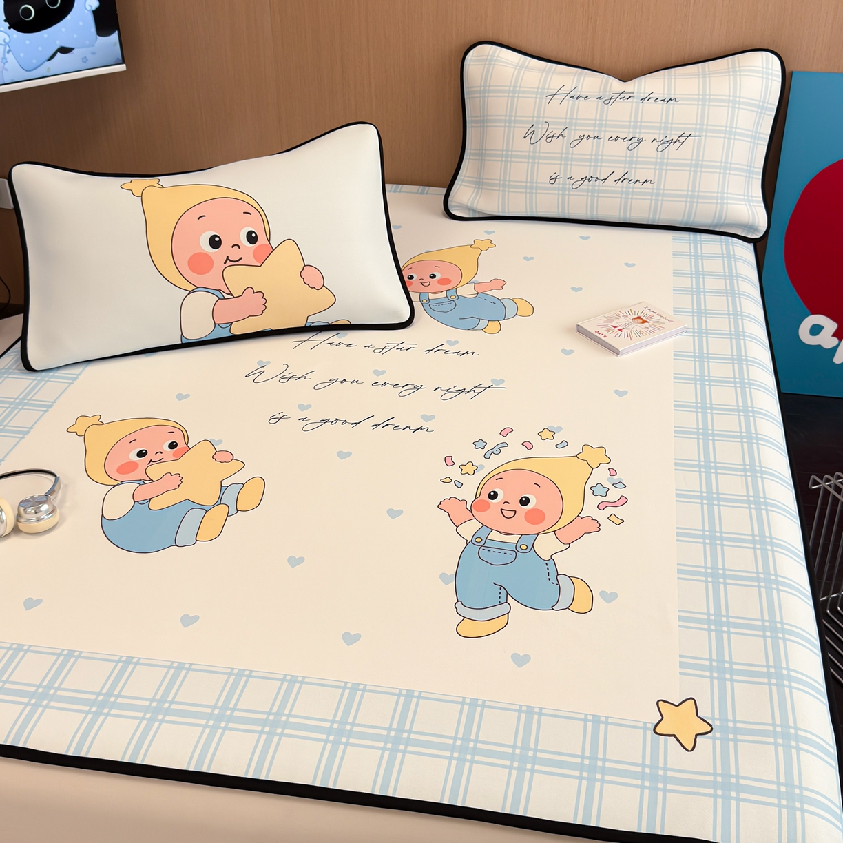 91家纺网 家纺一手货源 找家纺 懒猫家纺 2026新款大版卡通云感果冻床席床笠凉席 晚安小星星-床席款