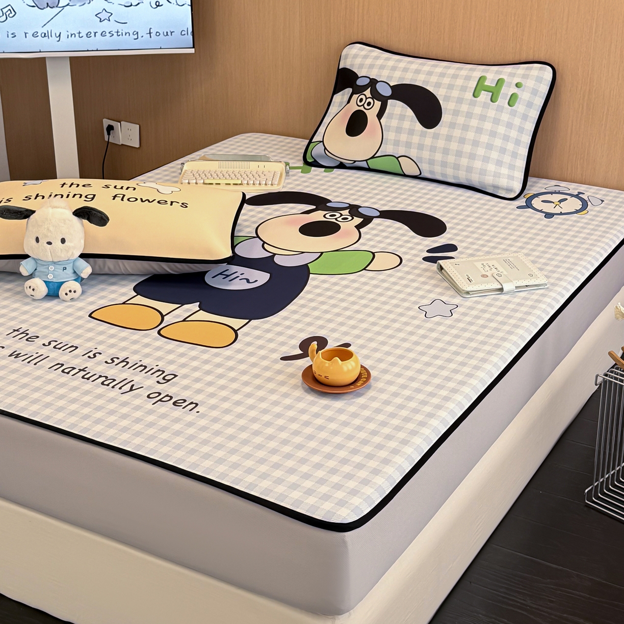 91家纺网 家纺一手货源 找家纺 懒猫家纺 2026新款大版卡通云感果冻床席床笠凉席 蓝格小狗-床笠款