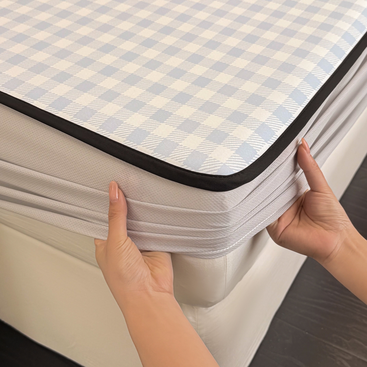 91家纺网 家纺一手货源 找家纺 懒猫家纺 2026新款大版卡通云感果冻床席床笠凉席 蓝格小狗-床笠款