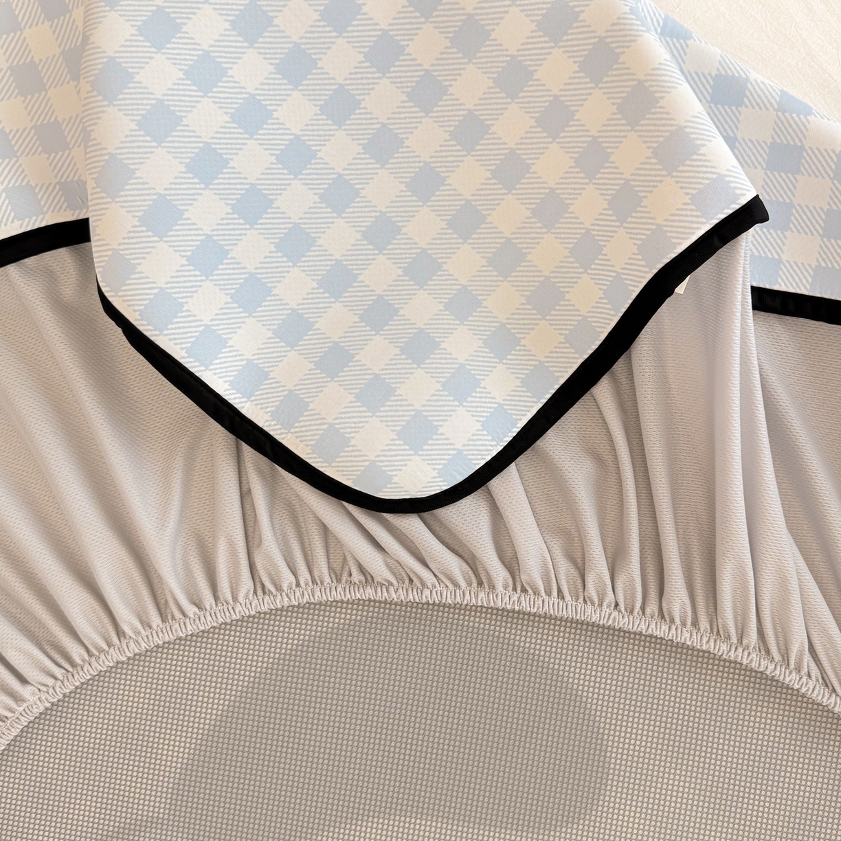 91家纺网 家纺一手货源 找家纺 懒猫家纺 2026新款大版卡通云感果冻床席床笠凉席 蓝格小狗-床笠款