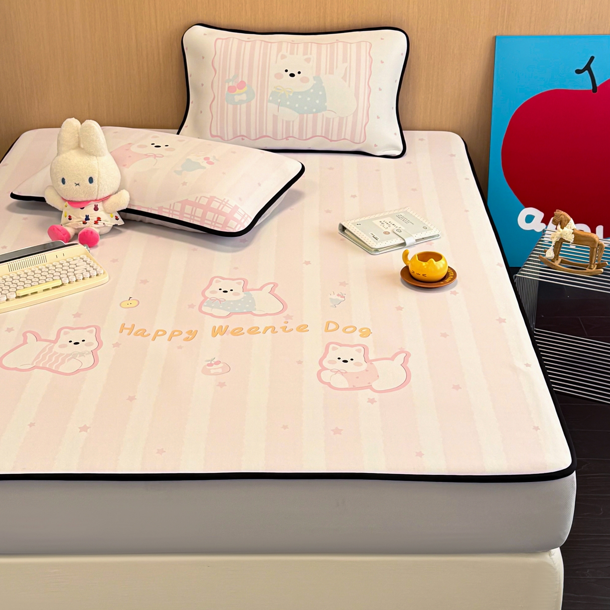 91家纺网 家纺一手货源 找家纺 懒猫家纺 2026新款大版卡通云感果冻床席床笠凉席 蜜桃汪星-床笠款