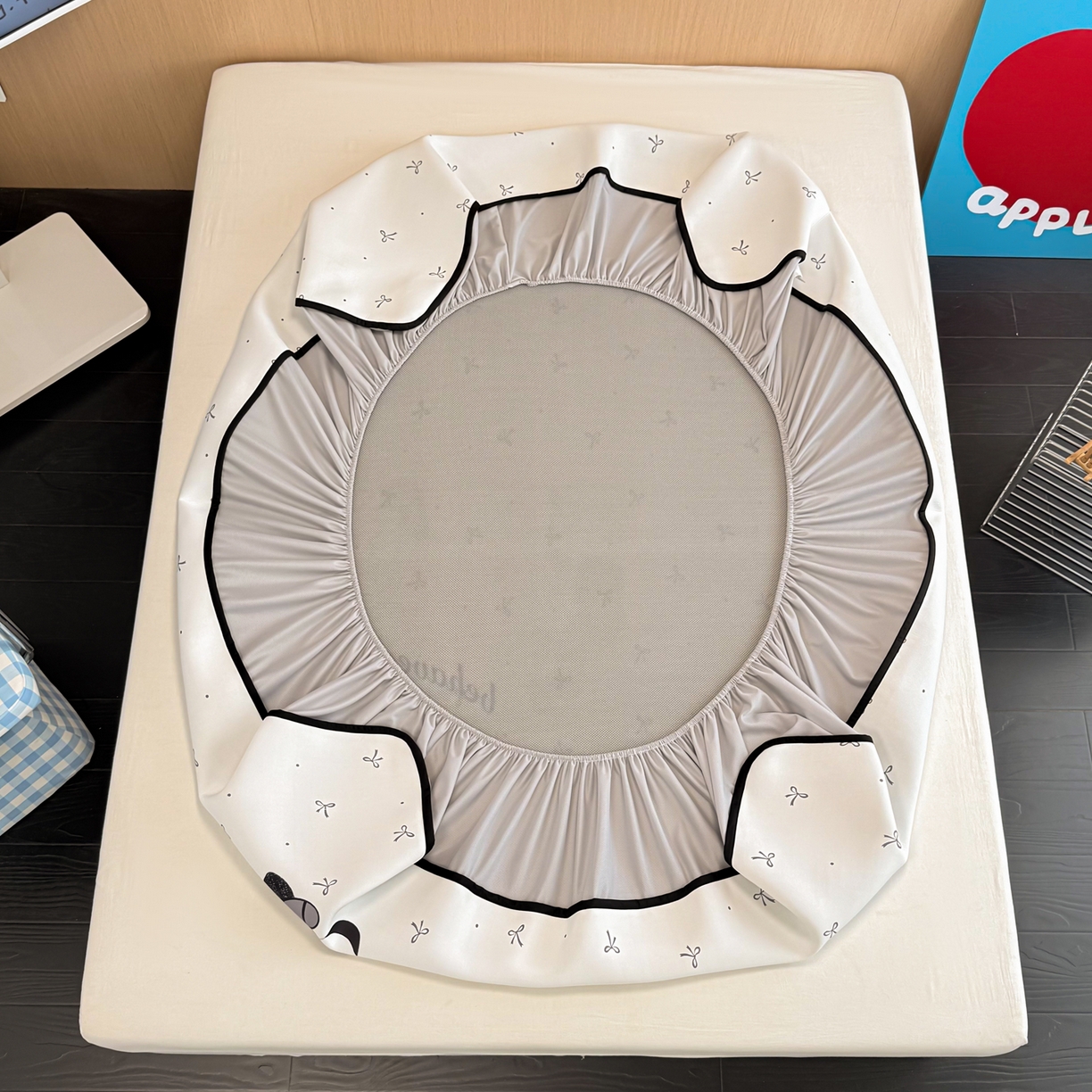 91家纺网 家纺一手货源 找家纺 懒猫家纺 2026新款大版卡通云感果冻床席床笠凉席 奶白团团-床笠款