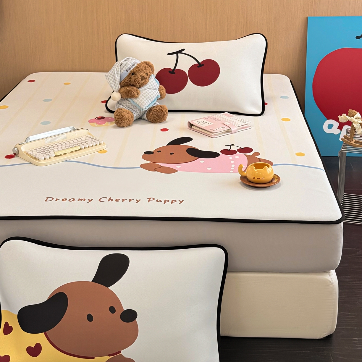 91家纺网 家纺一手货源 找家纺 懒猫家纺 2026新款大版卡通云感果冻床席床笠凉席 糖豆狗狗-床笠款