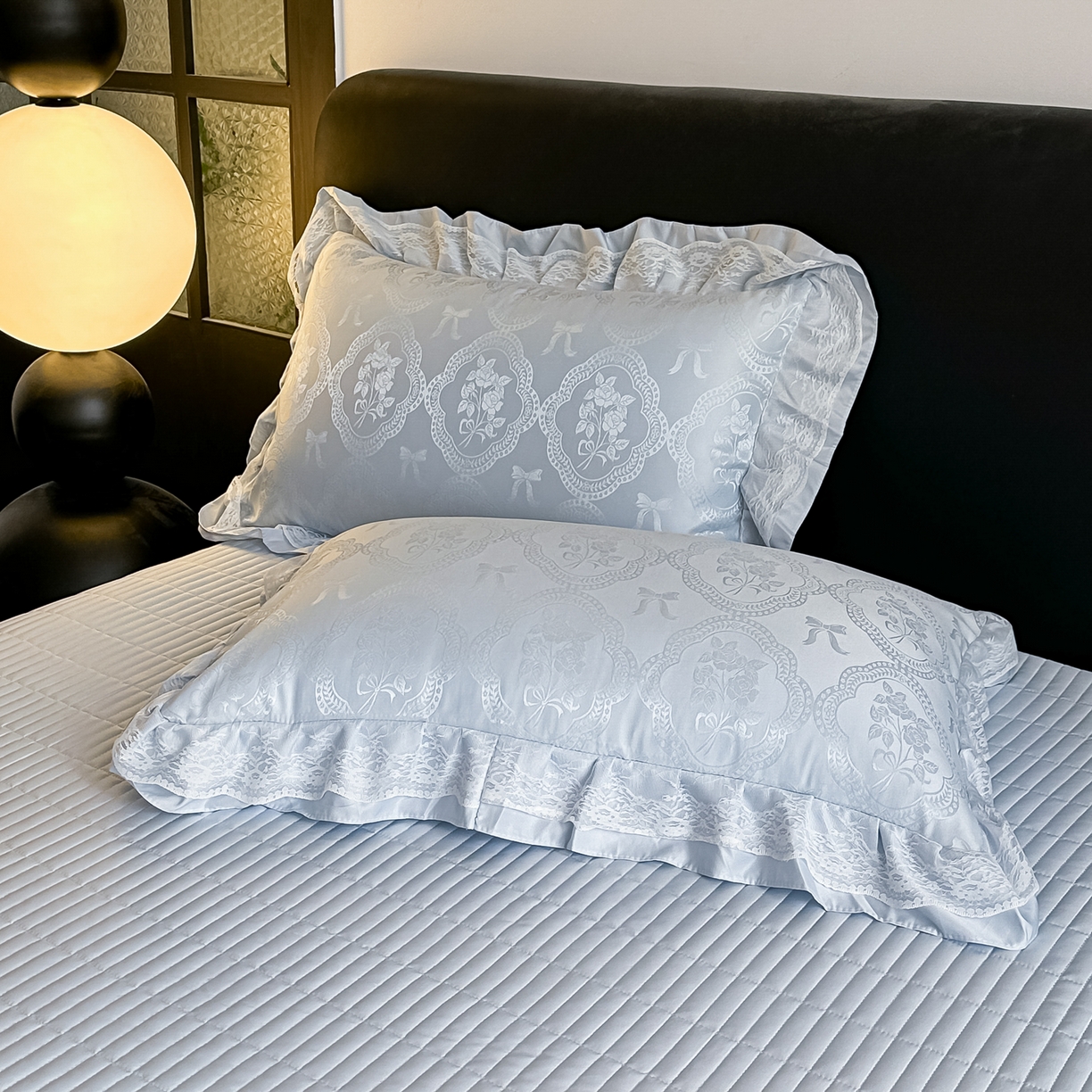 91家纺网 家纺一手货源 找家纺 富米莱（原臻工厂） 2026新款花边蕾丝款水洗真丝提花床盖床单床裙夏凉被四件套 秘密花园-蓝色