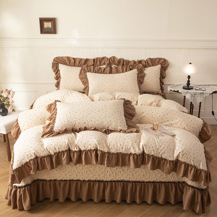 91家纺网 家纺一手货源 找家纺 贝凯瑞 2026新款（美拉德）系列双层纱木棉水洗棉法式花边单件三件四件床盖 美拉德-可可樱桃