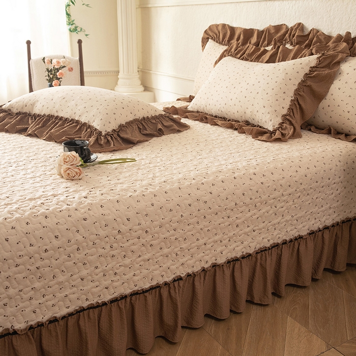 91家纺网 家纺一手货源 找家纺 贝凯瑞 2026新款（美拉德）系列双层纱木棉水洗棉法式花边单件三件四件床盖 美拉德-可可樱桃