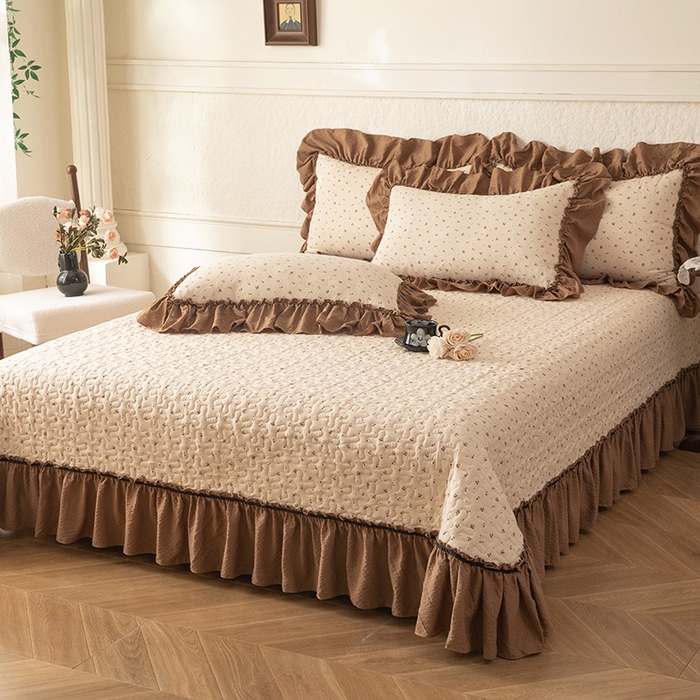 91家纺网 家纺一手货源 找家纺 贝凯瑞 2026新款（美拉德）系列双层纱木棉水洗棉法式花边单件三件四件床盖 美拉德-可可樱桃