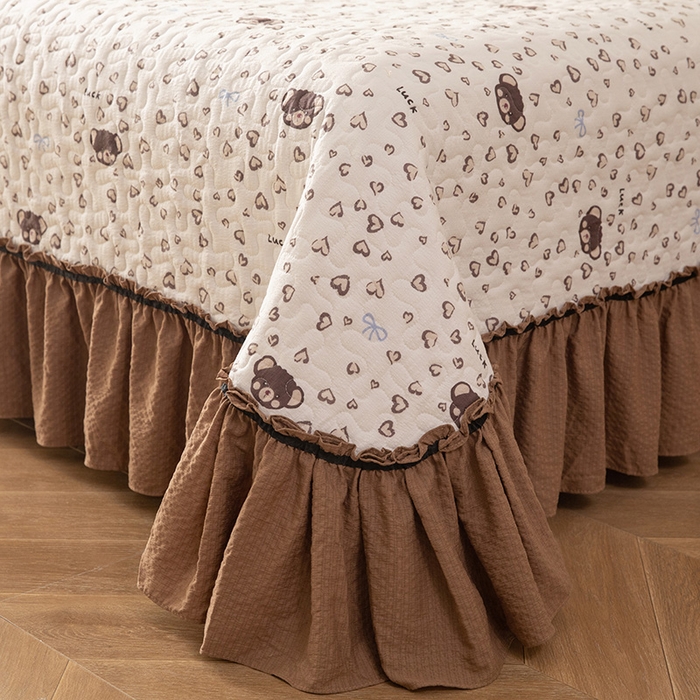 91家纺网 家纺一手货源 找家纺 贝凯瑞 2026新款（美拉德）系列双层纱木棉水洗棉法式花边单件三件四件床盖 美拉德-曲奇小熊