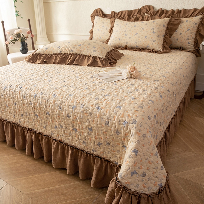 91家纺网 家纺一手货源 找家纺 贝凯瑞 2026新款（美拉德）系列双层纱木棉水洗棉法式花边单件三件四件床盖 美拉德-唐彩