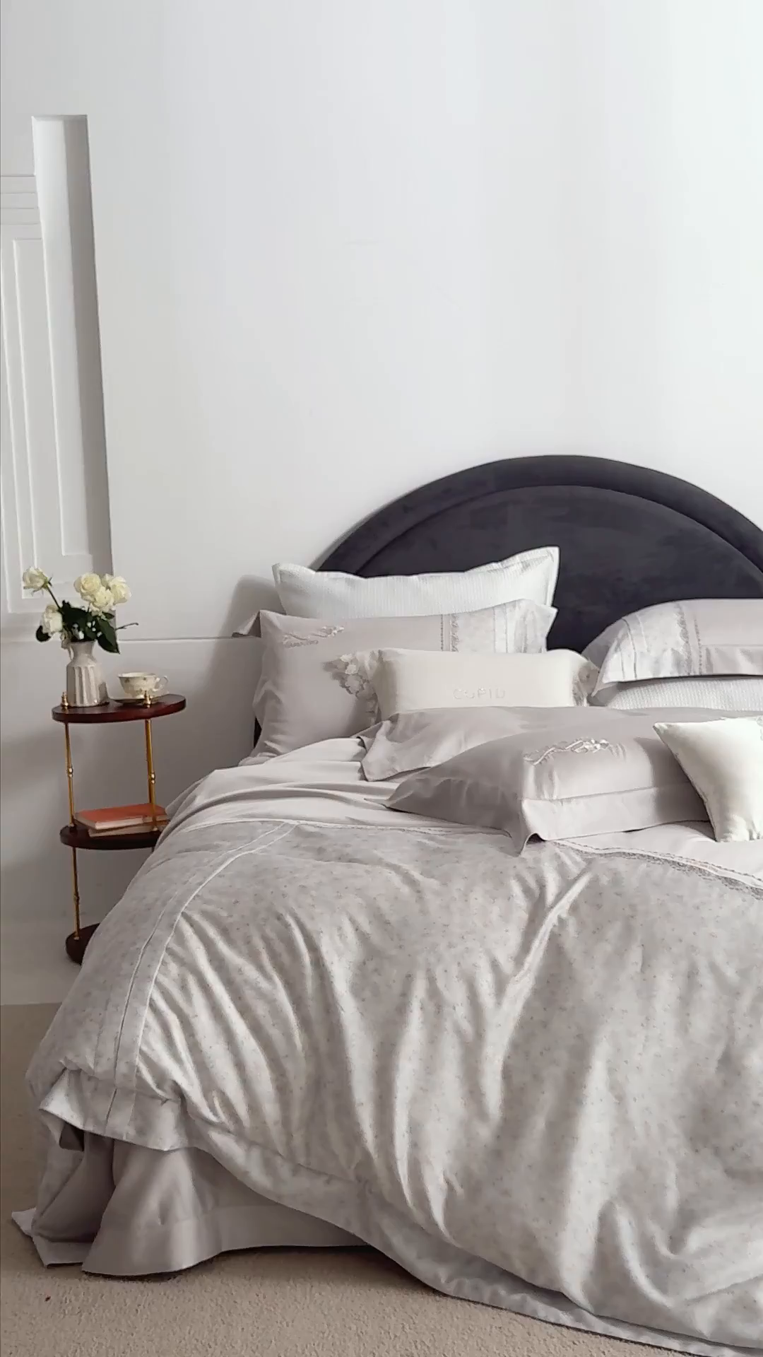 91家纺网 家纺一手货源 找家纺 诗黛尔 2026春夏新品云朵棉印花刺绣美洛蒂系列四件套 美洛蒂-漫色灰