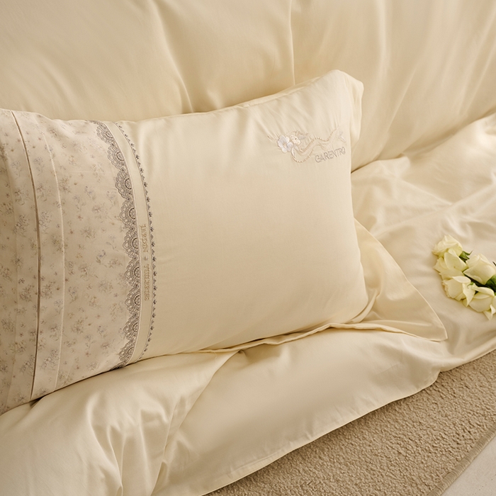 91家纺网 家纺一手货源 找家纺 诗黛尔 2026春夏新品云朵棉印花刺绣美洛蒂系列四件套 美洛蒂-浅米金