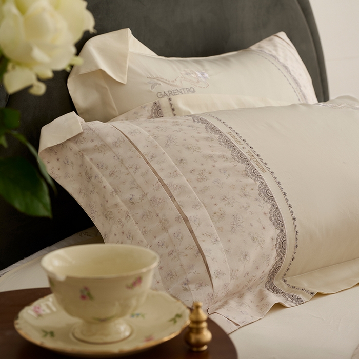 91家纺网 家纺一手货源 找家纺 诗黛尔 2026春夏新品云朵棉印花刺绣美洛蒂系列四件套 美洛蒂-浅米金