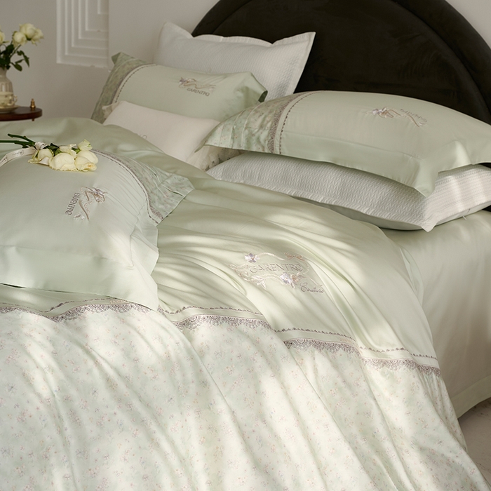 91家纺网 家纺一手货源 找家纺 诗黛尔 2026春夏新品云朵棉印花刺绣美洛蒂系列四件套 美洛蒂-香草绿