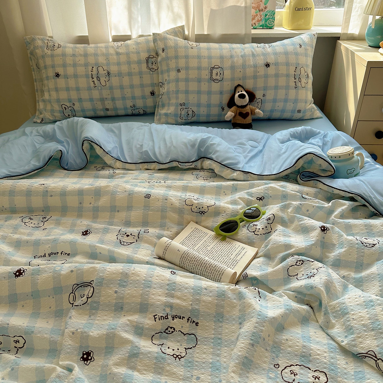 91家纺网 家纺一手货源 找家纺 贝扬思家纺 2026新款泡芙纱单夏被凉糖系列（凉而不冰的触感，清凉与柔软兼得） 凉糖-机智蓝狗