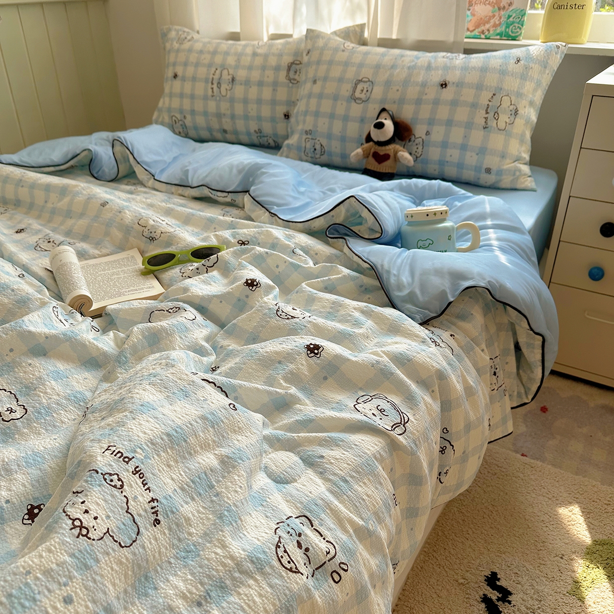 91家纺网 家纺一手货源 找家纺 贝扬思家纺 2026新款泡芙纱单夏被凉糖系列（凉而不冰的触感，清凉与柔软兼得） 凉糖-机智蓝狗