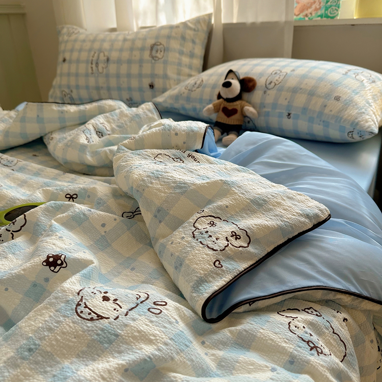 91家纺网 家纺一手货源 找家纺 贝扬思家纺 2026新款泡芙纱单夏被凉糖系列（凉而不冰的触感，清凉与柔软兼得） 凉糖-机智蓝狗