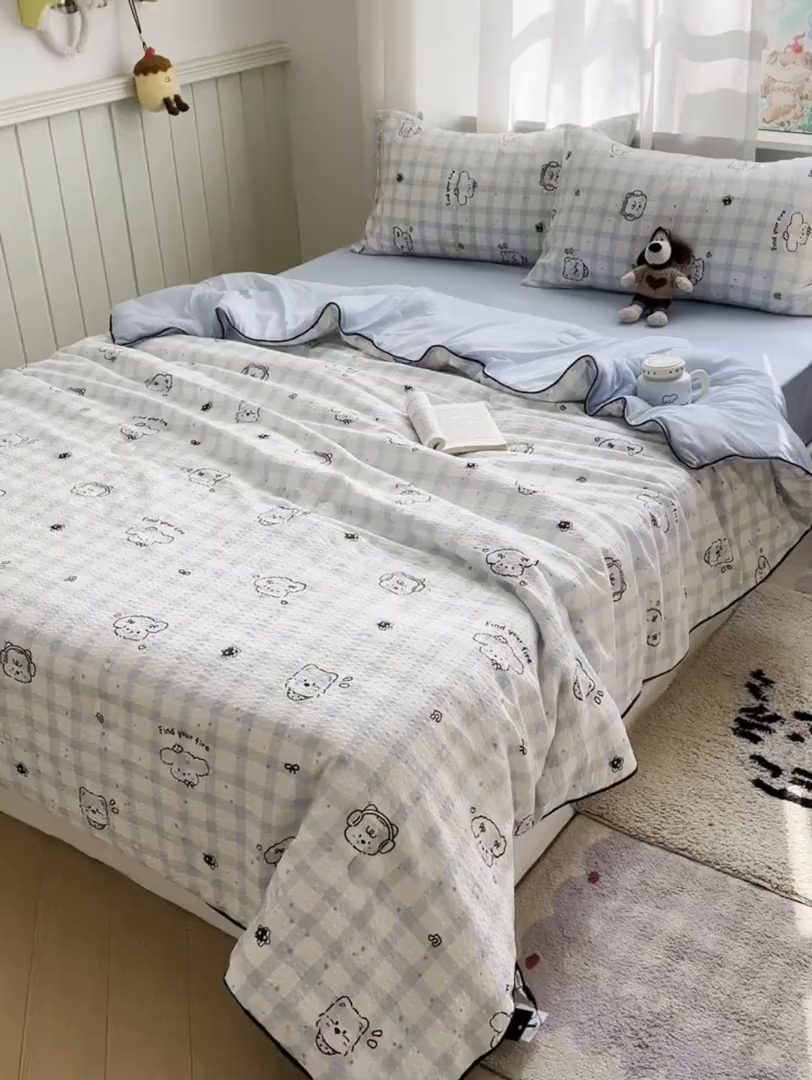 91家纺网 家纺一手货源 找家纺 贝扬思家纺 2026新款泡芙纱单夏被凉糖系列（凉而不冰的触感，清凉与柔软兼得） 凉糖-机智蓝狗