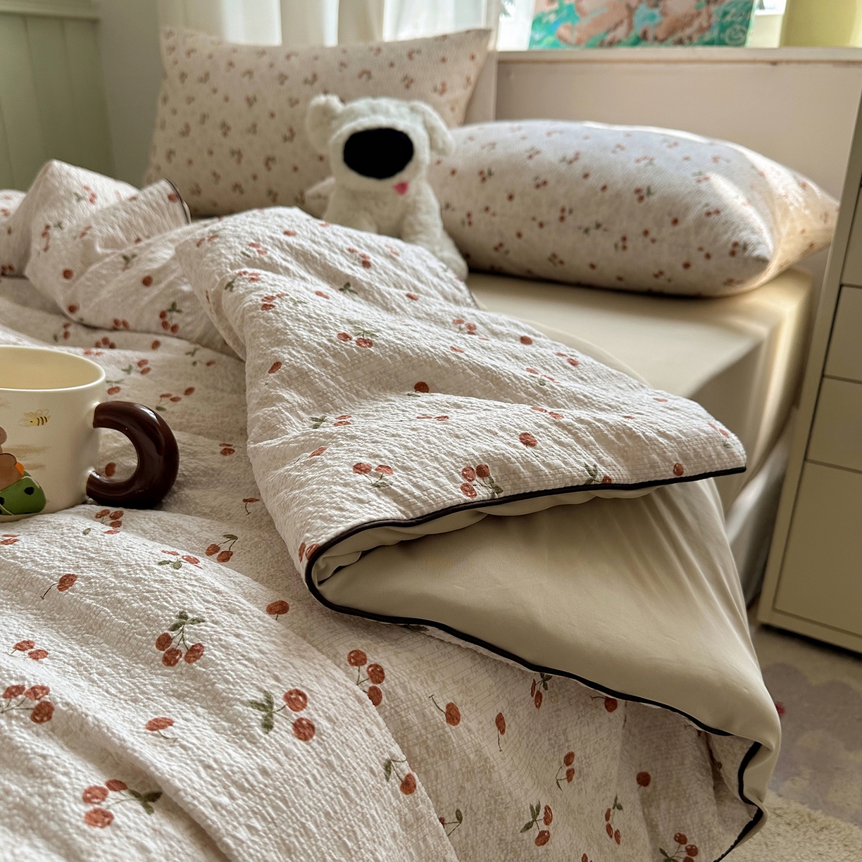 91家纺网 家纺一手货源 找家纺 贝扬思家纺 2026新款泡芙纱单夏被凉糖系列（凉而不冰的触感，清凉与柔软兼得） 凉糖-酒渍樱桃