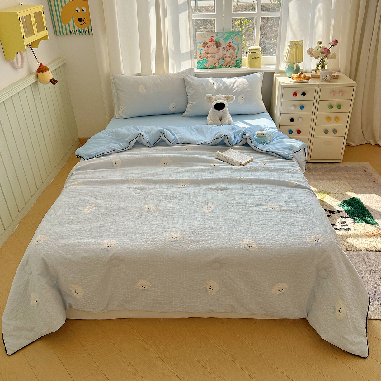 91家纺网 家纺一手货源 找家纺 贝扬思家纺 2026新款泡芙纱单夏被凉糖系列（凉而不冰的触感，清凉与柔软兼得） 凉糖-蓝领结狗