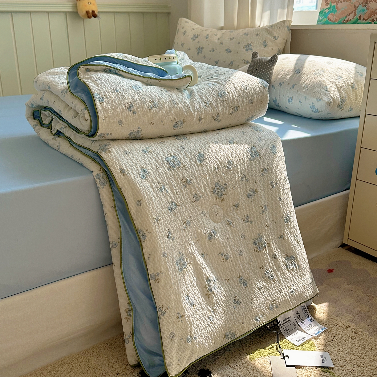 91家纺网 家纺一手货源 找家纺 贝扬思家纺 2026新款泡芙纱单夏被凉糖系列（凉而不冰的触感，清凉与柔软兼得） 凉糖-蓝雪草