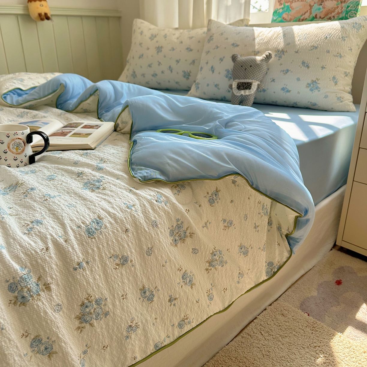 91家纺网 家纺一手货源 找家纺 贝扬思家纺 2026新款泡芙纱单夏被凉糖系列（凉而不冰的触感，清凉与柔软兼得） 凉糖-蓝雪草