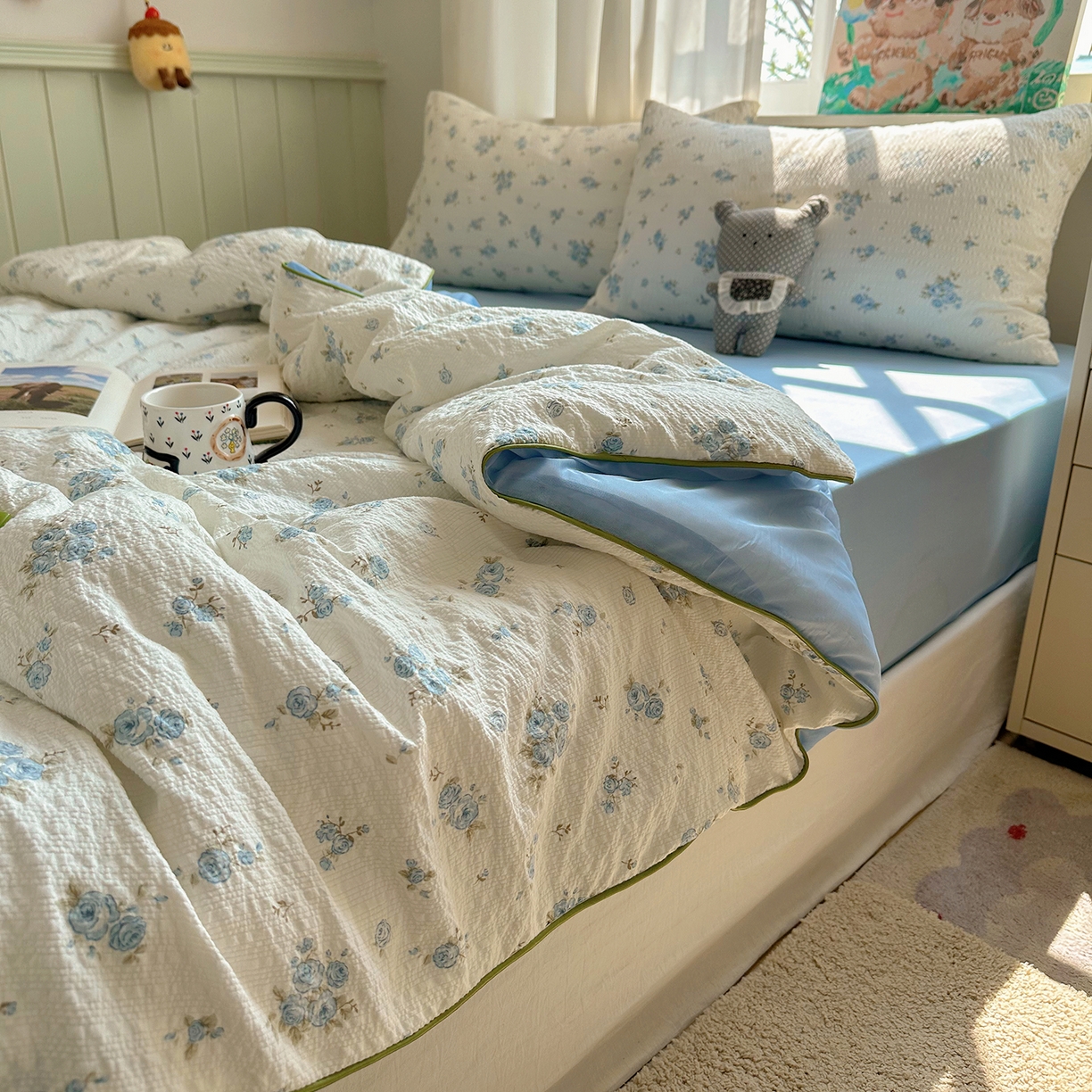 91家纺网 家纺一手货源 找家纺 贝扬思家纺 2026新款泡芙纱单夏被凉糖系列（凉而不冰的触感，清凉与柔软兼得） 凉糖-蓝雪草