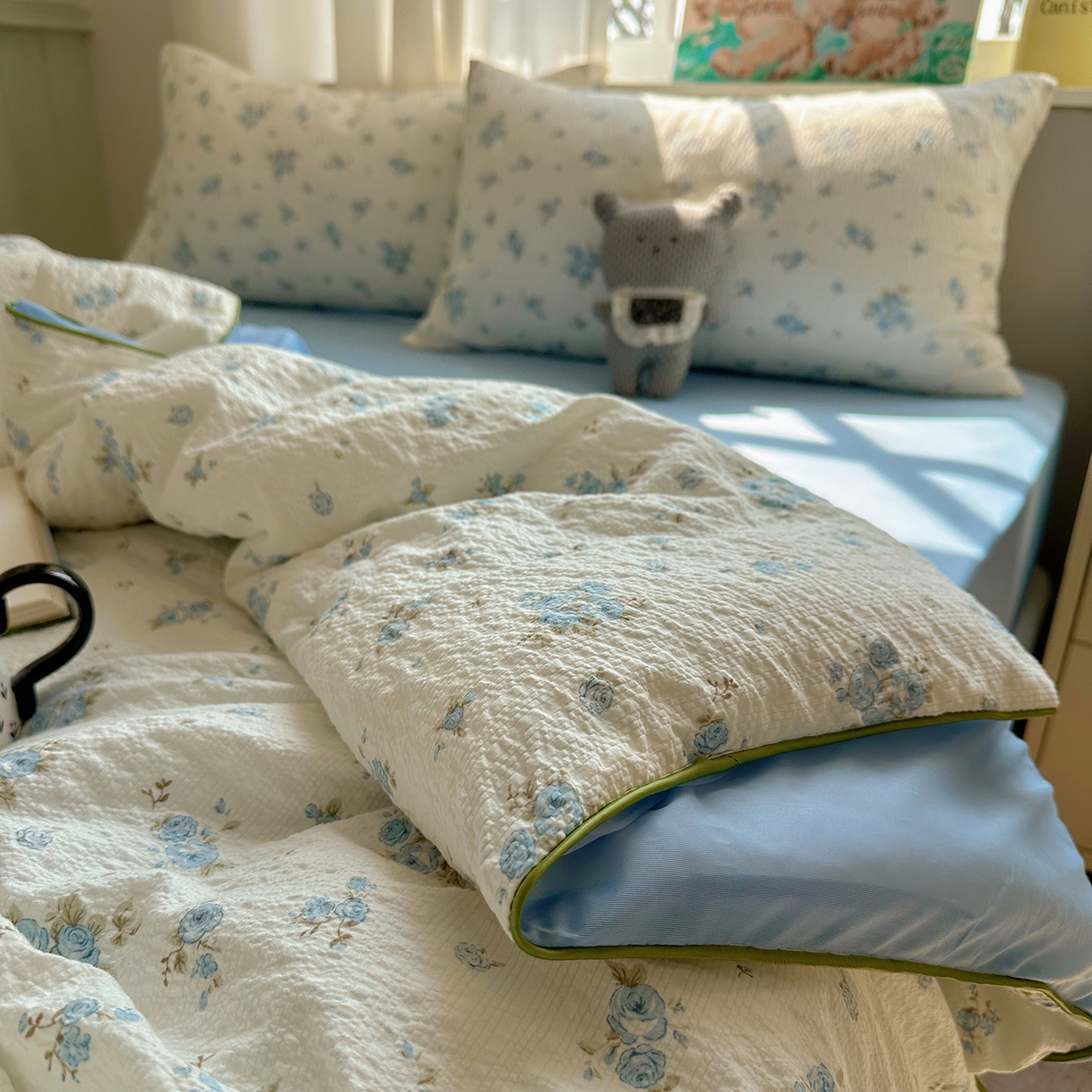 91家纺网 家纺一手货源 找家纺 贝扬思家纺 2026新款泡芙纱单夏被凉糖系列（凉而不冰的触感，清凉与柔软兼得） 凉糖-蓝雪草