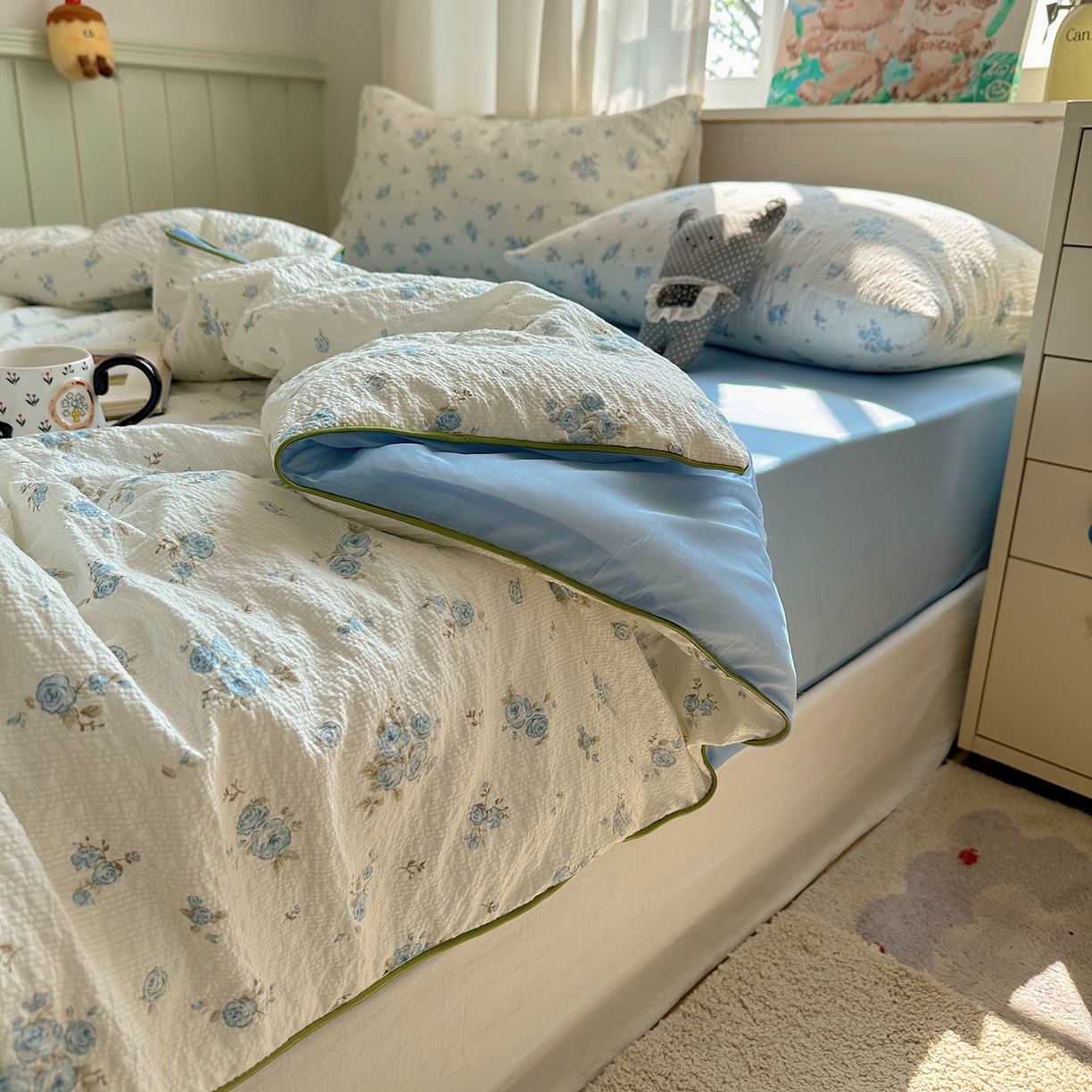 91家纺网 家纺一手货源 找家纺 贝扬思家纺 2026新款泡芙纱单夏被凉糖系列（凉而不冰的触感，清凉与柔软兼得） 凉糖-蓝雪草