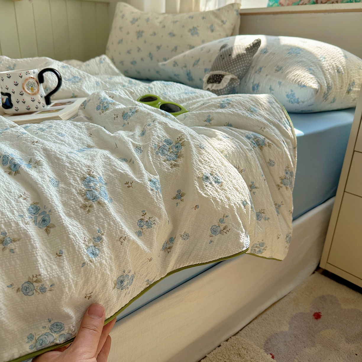 91家纺网 家纺一手货源 找家纺 贝扬思家纺 2026新款泡芙纱单夏被凉糖系列（凉而不冰的触感，清凉与柔软兼得） 凉糖-蓝雪草