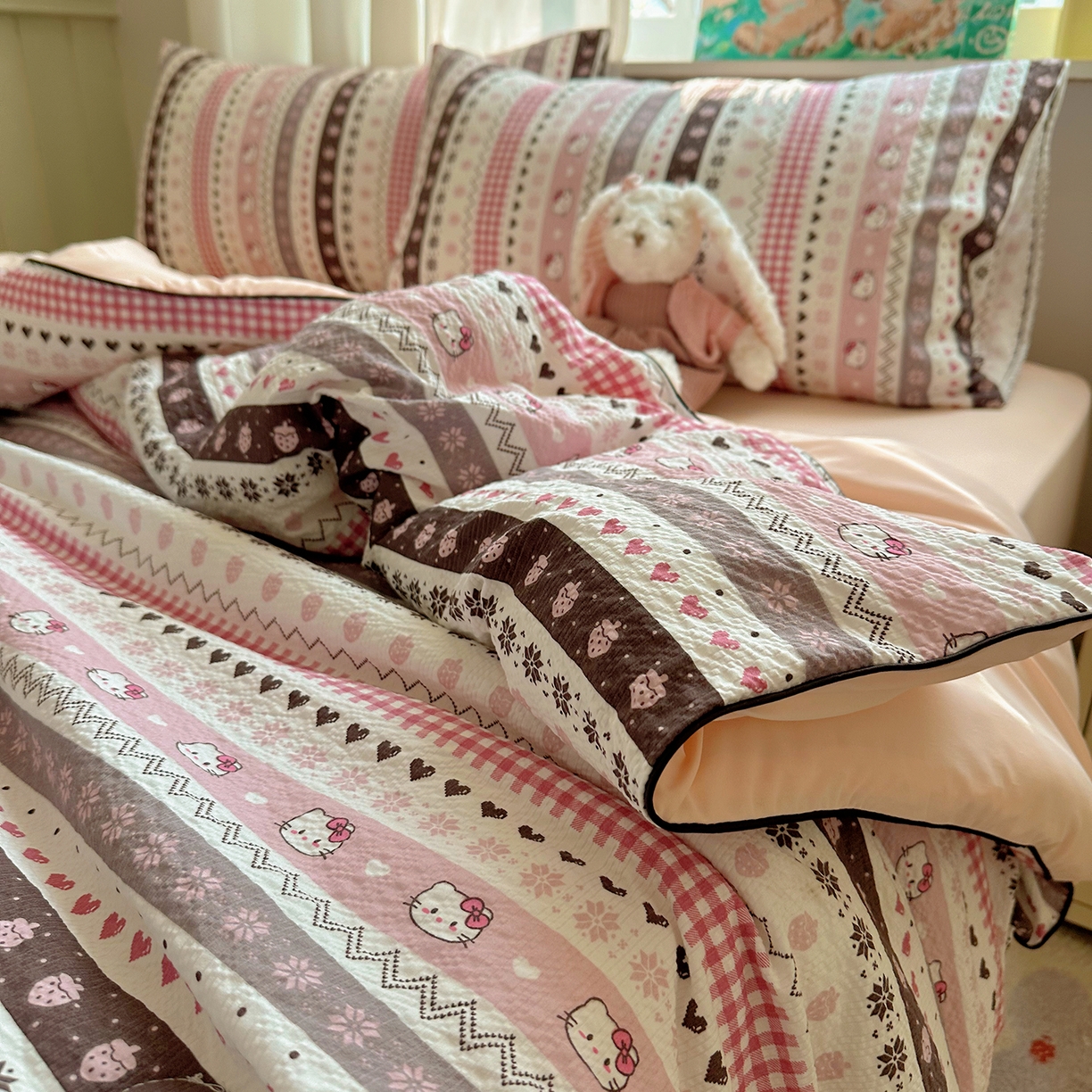 91家纺网 家纺一手货源 找家纺 贝扬思家纺 2026新款泡芙纱单夏被凉糖系列（凉而不冰的触感，清凉与柔软兼得） 凉糖-猫咪集粉