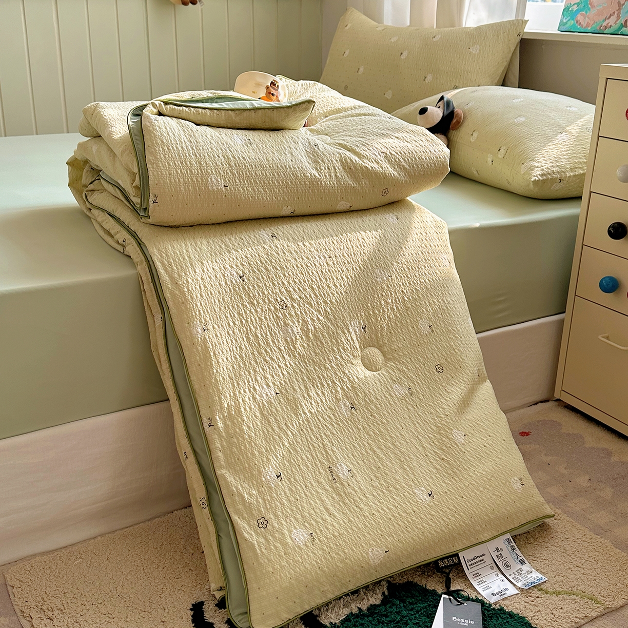 91家纺网 家纺一手货源 找家纺 贝扬思家纺 2026新款泡芙纱单夏被凉糖系列（凉而不冰的触感，清凉与柔软兼得） 凉糖-抹茶南瓜