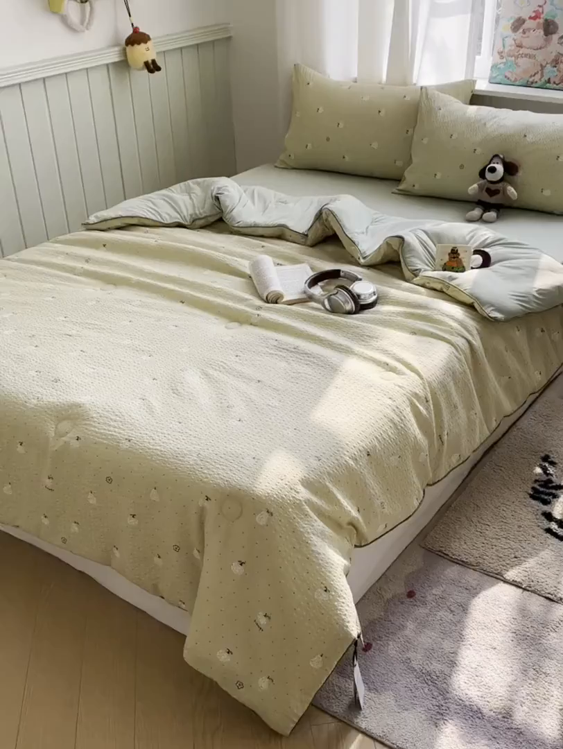 91家纺网 家纺一手货源 找家纺 贝扬思家纺 2026新款泡芙纱单夏被凉糖系列（凉而不冰的触感，清凉与柔软兼得） 凉糖-抹茶南瓜