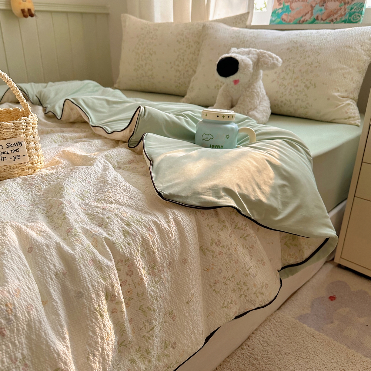 91家纺网 家纺一手货源 找家纺 贝扬思家纺 2026新款泡芙纱单夏被凉糖系列（凉而不冰的触感，清凉与柔软兼得） 凉糖-浅夏花信