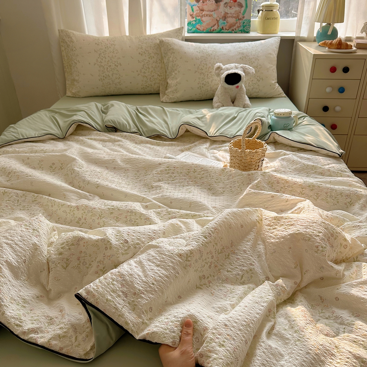 91家纺网 家纺一手货源 找家纺 贝扬思家纺 2026新款泡芙纱单夏被凉糖系列（凉而不冰的触感，清凉与柔软兼得） 凉糖-浅夏花信