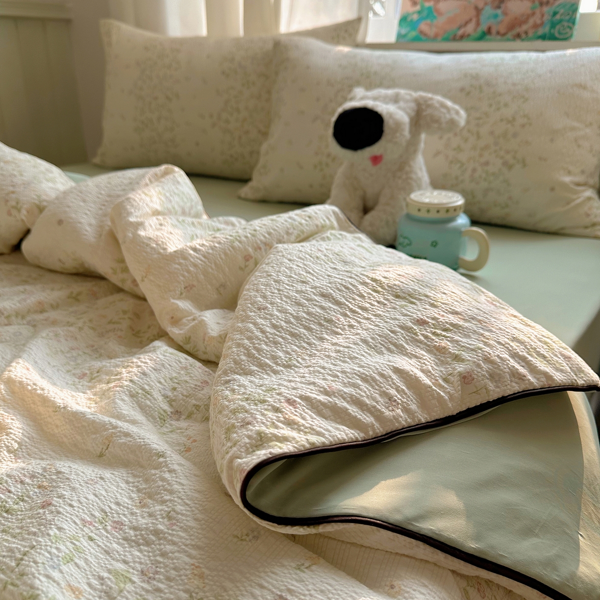 91家纺网 家纺一手货源 找家纺 贝扬思家纺 2026新款泡芙纱单夏被凉糖系列（凉而不冰的触感，清凉与柔软兼得） 凉糖-浅夏花信