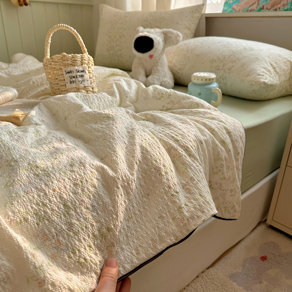 91家纺网 家纺一手货源 找家纺 贝扬思家纺 2026新款泡芙纱单夏被凉糖系列（凉而不冰的触感，清凉与柔软兼得） 凉糖-浅夏花信