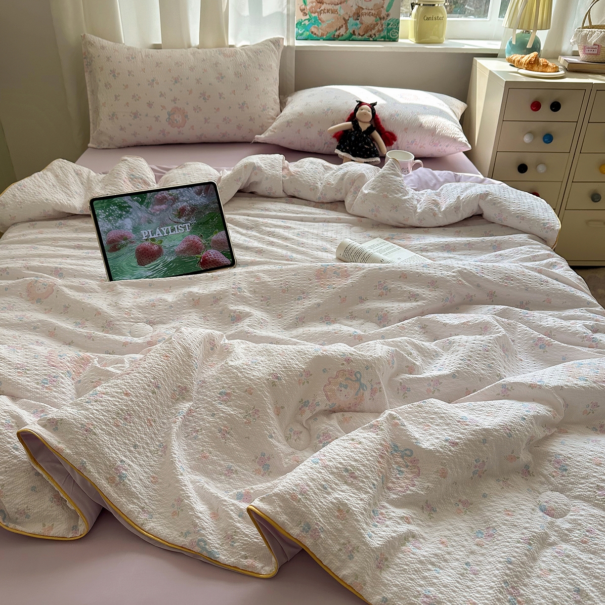 91家纺网 家纺一手货源 找家纺 贝扬思家纺 2026新款泡芙纱单夏被凉糖系列（凉而不冰的触感，清凉与柔软兼得） 凉糖-碎花藏甜