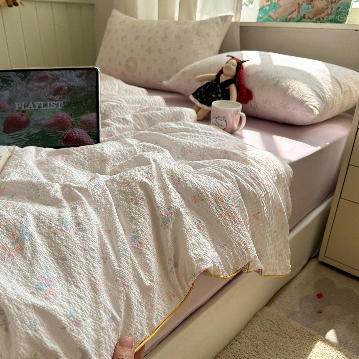 91家纺网 家纺一手货源 找家纺 贝扬思家纺 2026新款泡芙纱单夏被凉糖系列（凉而不冰的触感，清凉与柔软兼得） 凉糖-碎花藏甜