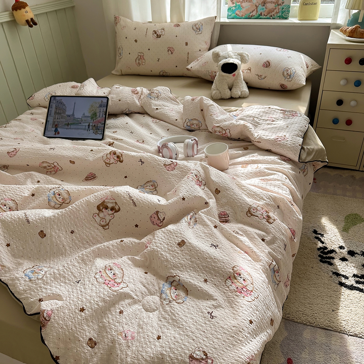 91家纺网 家纺一手货源 找家纺 贝扬思家纺 2026新款泡芙纱单夏被凉糖系列（凉而不冰的触感，清凉与柔软兼得） 凉糖-甜品萌狗