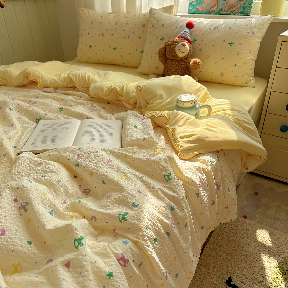 91家纺网 家纺一手货源 找家纺 贝扬思家纺 2026新款泡芙纱单夏被凉糖系列（凉而不冰的触感，清凉与柔软兼得） 凉糖-摇摇木马