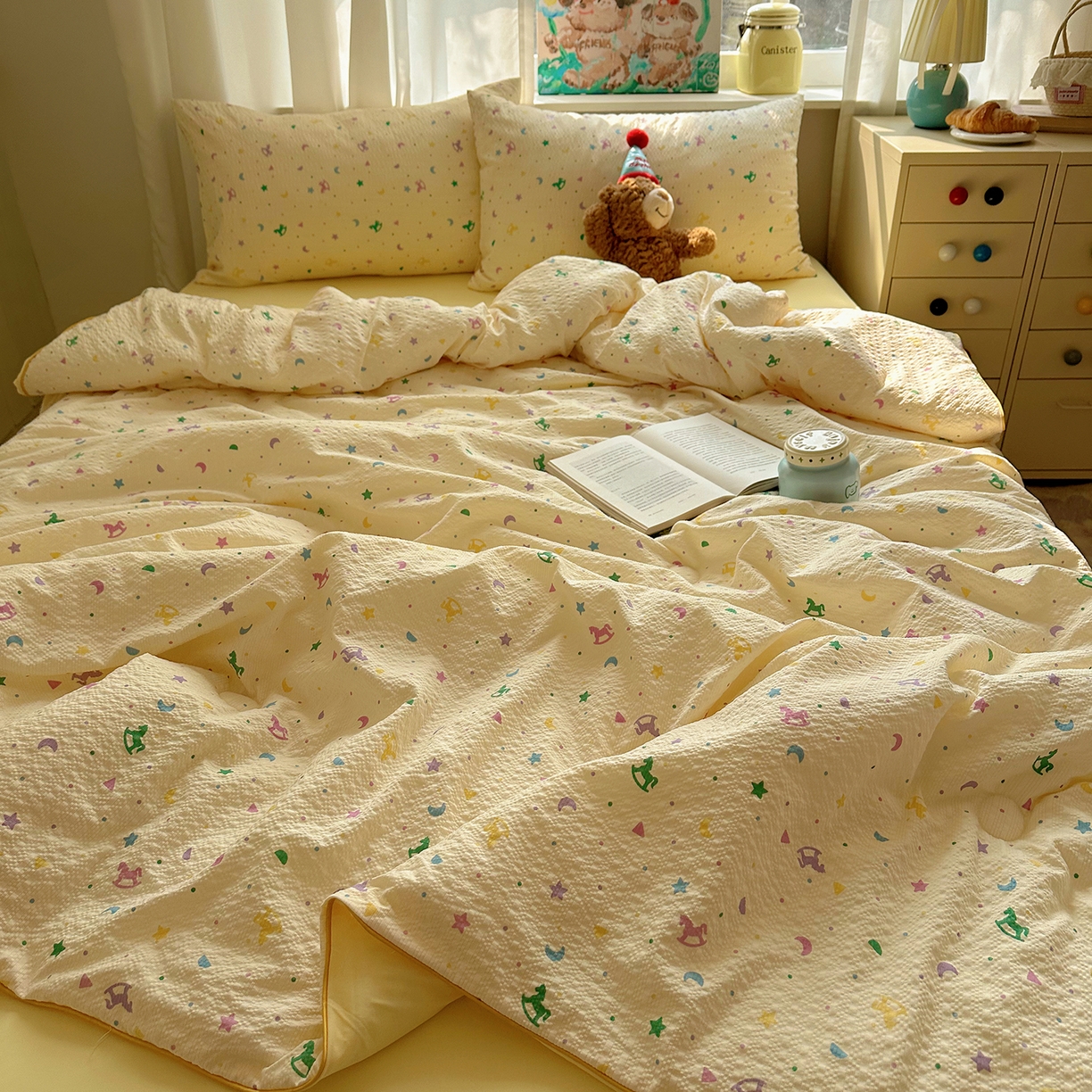 91家纺网 家纺一手货源 找家纺 贝扬思家纺 2026新款泡芙纱单夏被凉糖系列（凉而不冰的触感，清凉与柔软兼得） 凉糖-摇摇木马