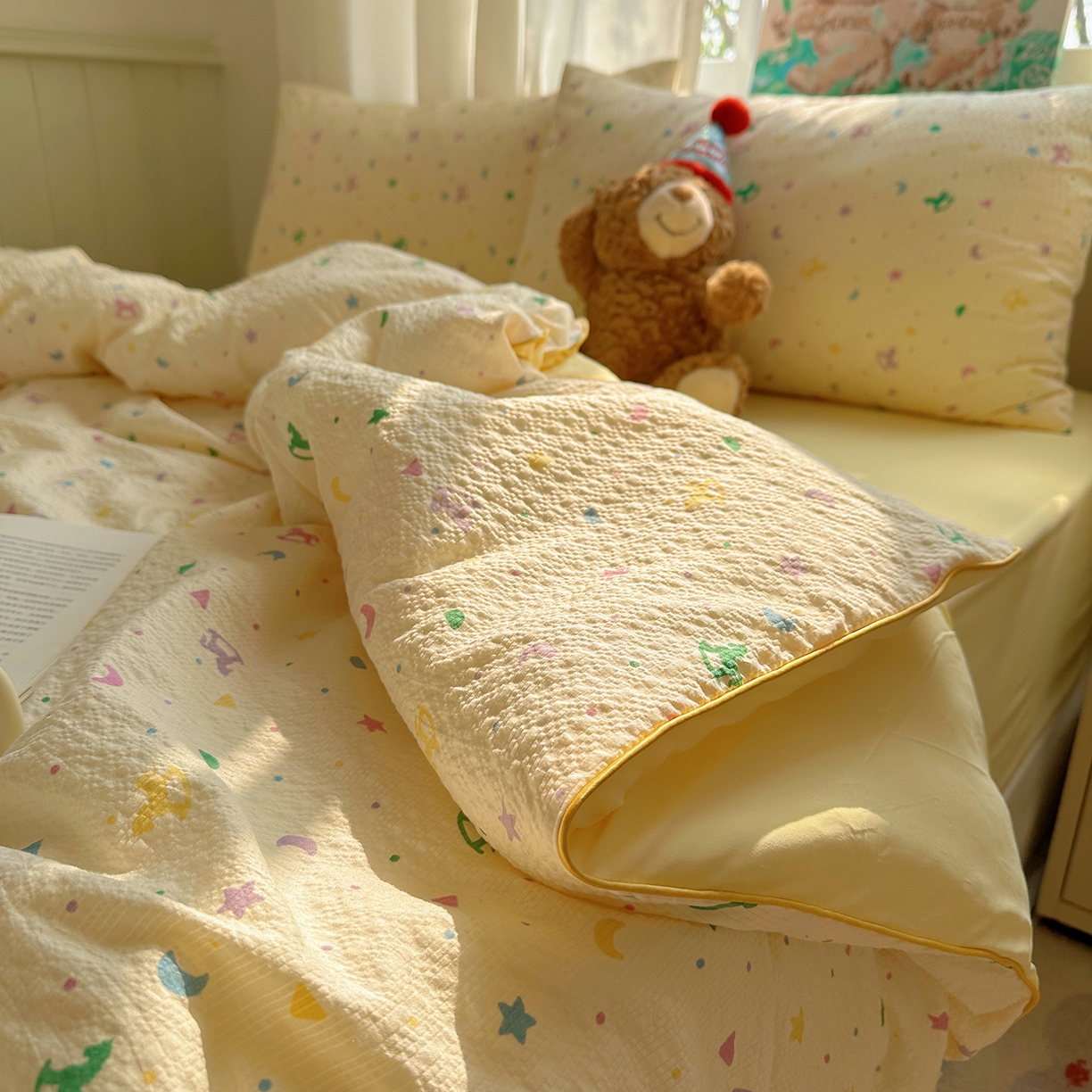 91家纺网 家纺一手货源 找家纺 贝扬思家纺 2026新款泡芙纱单夏被凉糖系列（凉而不冰的触感，清凉与柔软兼得） 凉糖-摇摇木马