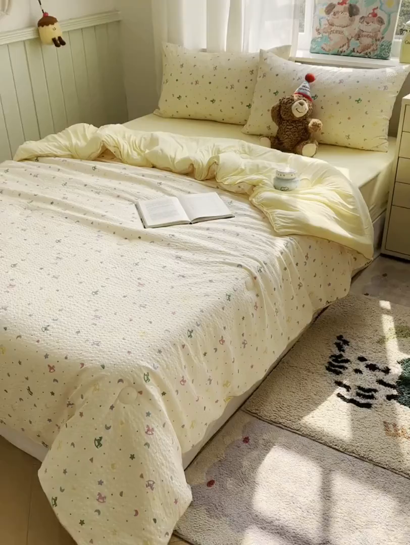 91家纺网 家纺一手货源 找家纺 贝扬思家纺 2026新款泡芙纱单夏被凉糖系列（凉而不冰的触感，清凉与柔软兼得） 凉糖-摇摇木马