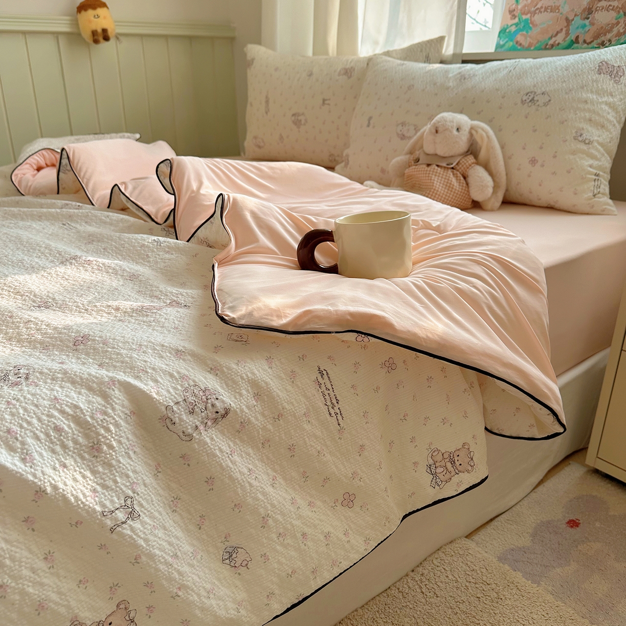 91家纺网 家纺一手货源 找家纺 贝扬思家纺 2026新款泡芙纱单夏被凉糖系列（凉而不冰的触感，清凉与柔软兼得） 凉糖-悦悦小兔